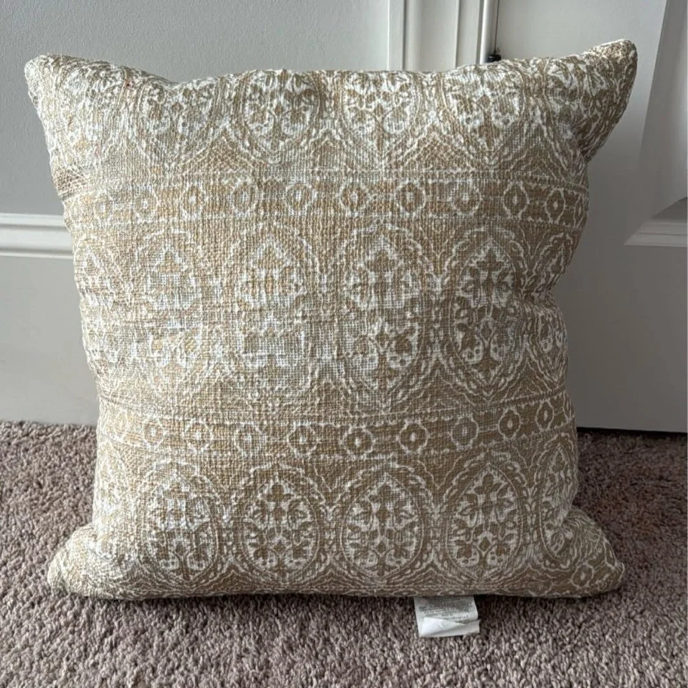 Chic Beige and Cream Patterned Pillow‎